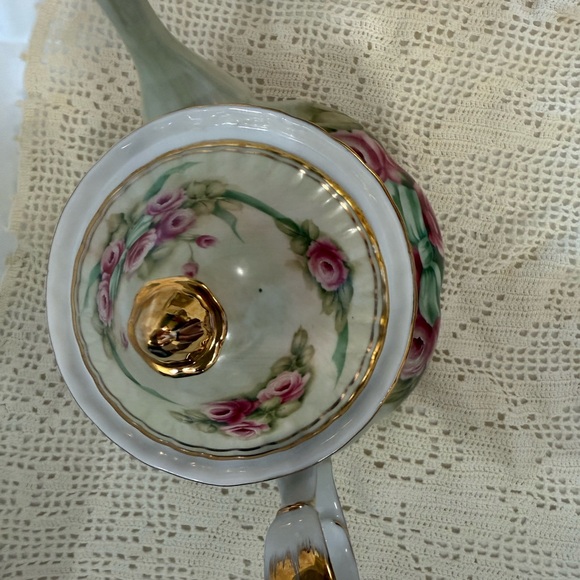 Floral Teapot and Teacup Set‎ with Gold Accents - Picture 6 of 9